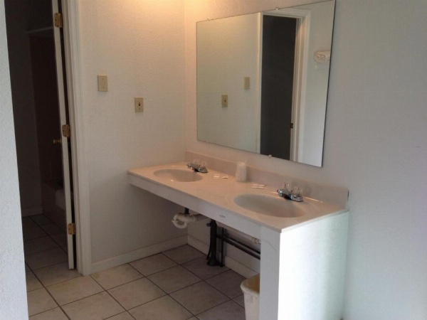 Economy Inn - Lafayette image 5