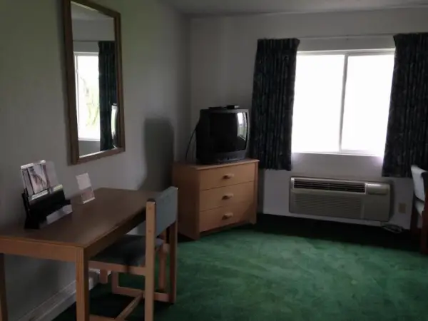 Economy Inn - Lafayette 4