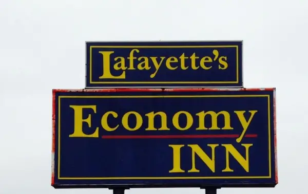 Economy Inn - Lafayette 9